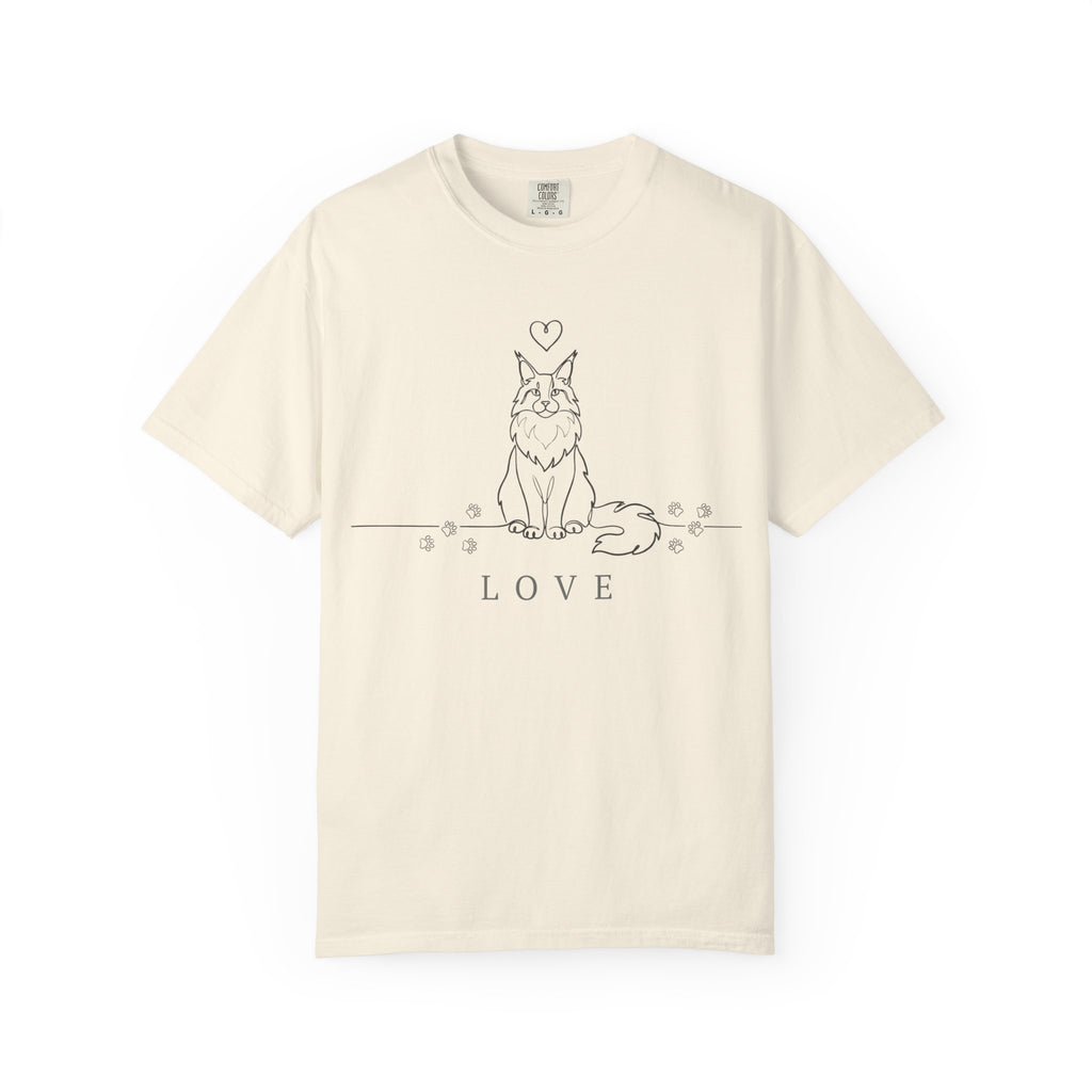 Maine Coon T-Shirt – Cat Love, Quietly | Paw Signals